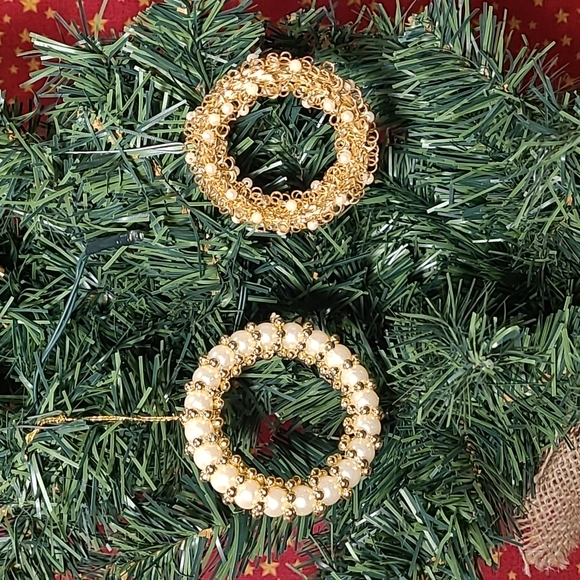 2 Gold Wired Faux Pearl Christmas Wreath Ornaments - Picture 1 of 5